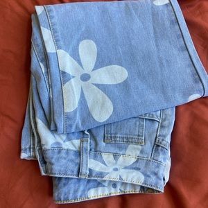 LIGHT FLOWER DENIM JEANS
